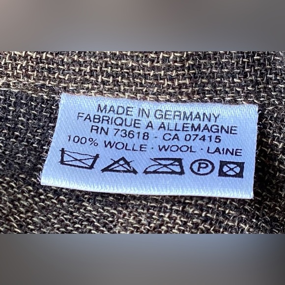 Hugo Boss 100% wool plaid car coat/ over shirt Lg, good condition - Picture 5 of 11